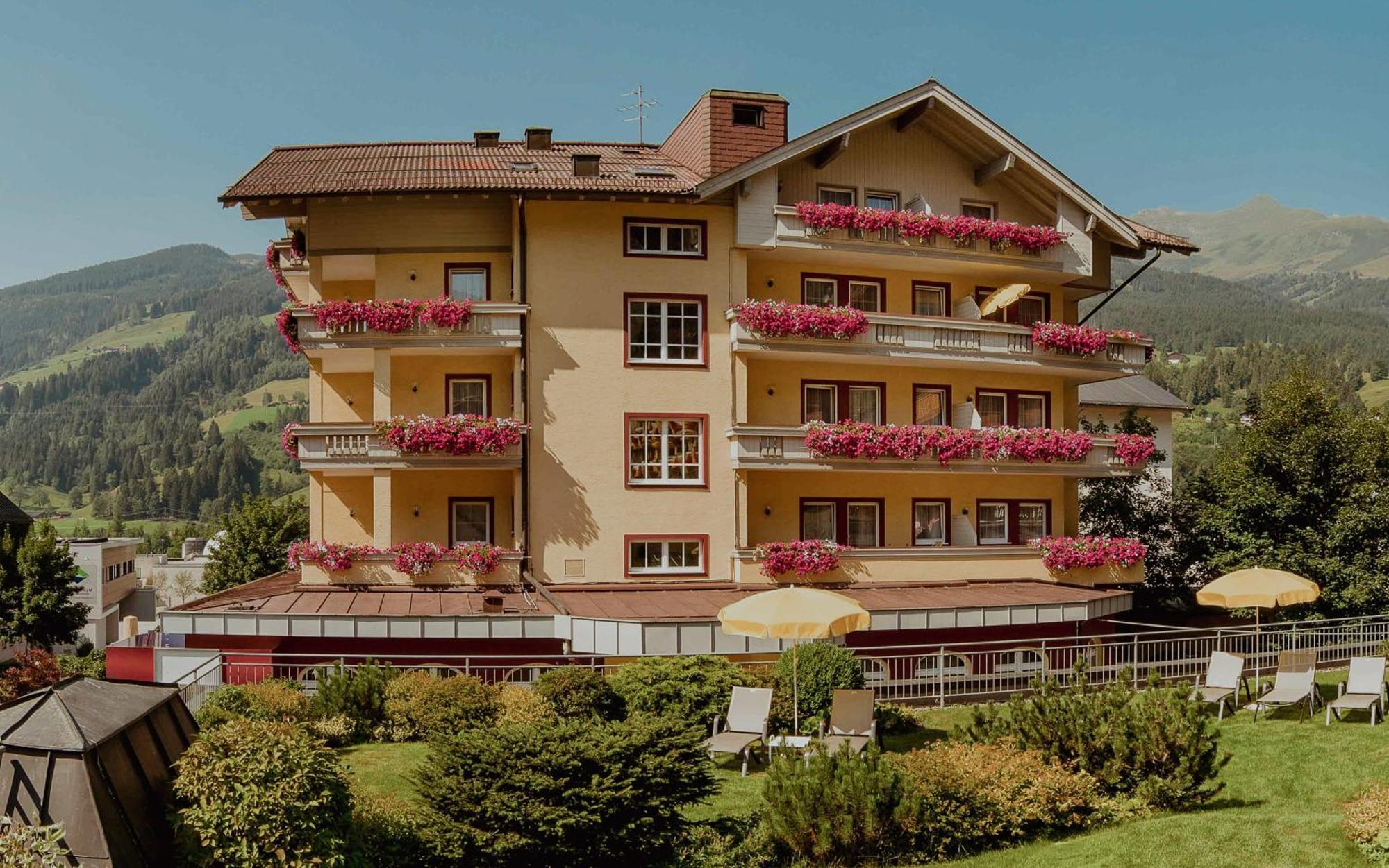 Appartement Hotel Panorama-im Bademantel direkt in die Alpentherme Bad Hofgastein Buitenkant foto