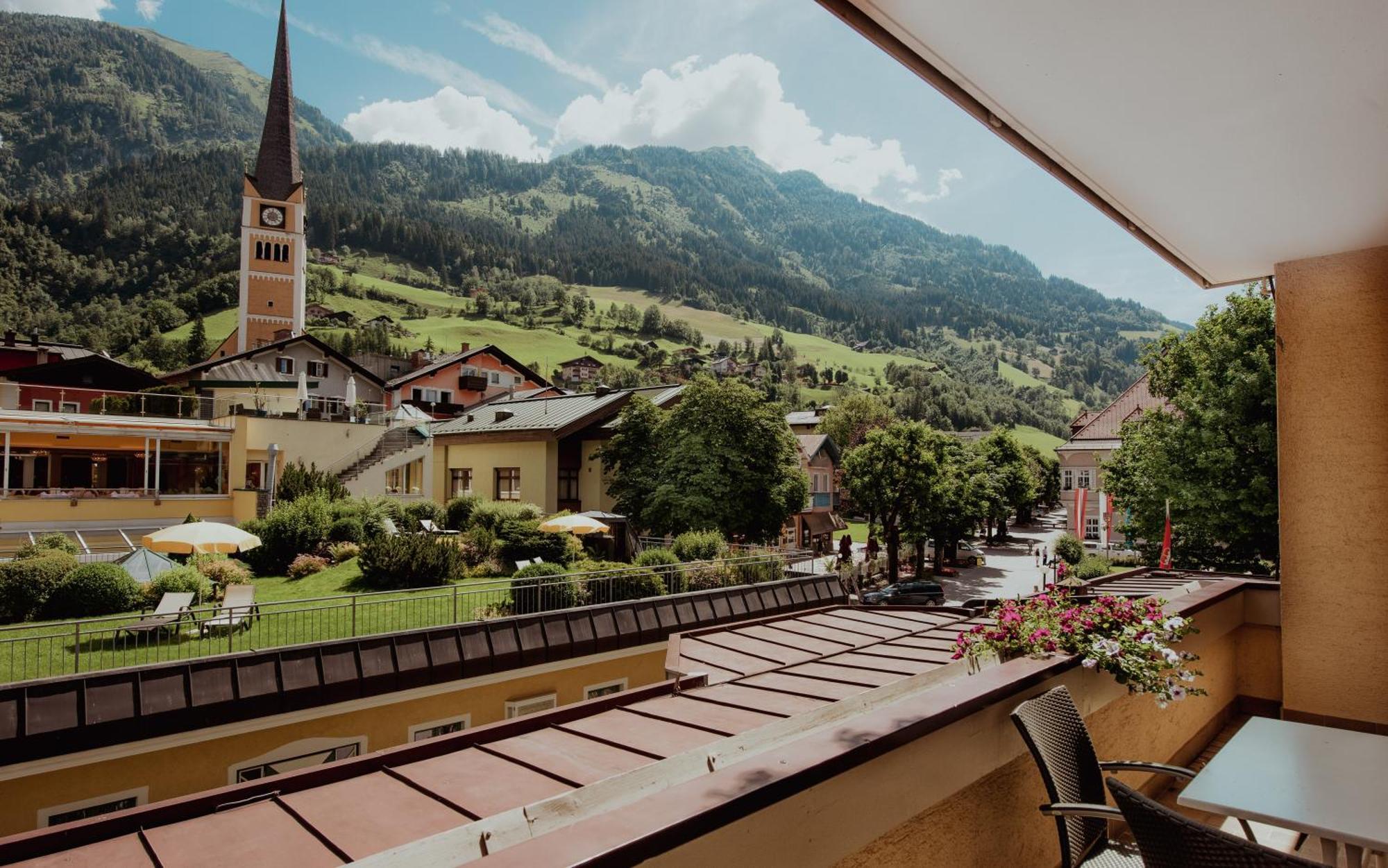 Appartement Hotel Panorama-im Bademantel direkt in die Alpentherme Bad Hofgastein Buitenkant foto