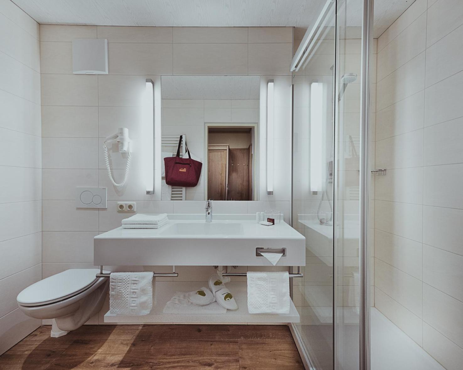 Appartement Hotel Panorama-im Bademantel direkt in die Alpentherme Bad Hofgastein Buitenkant foto